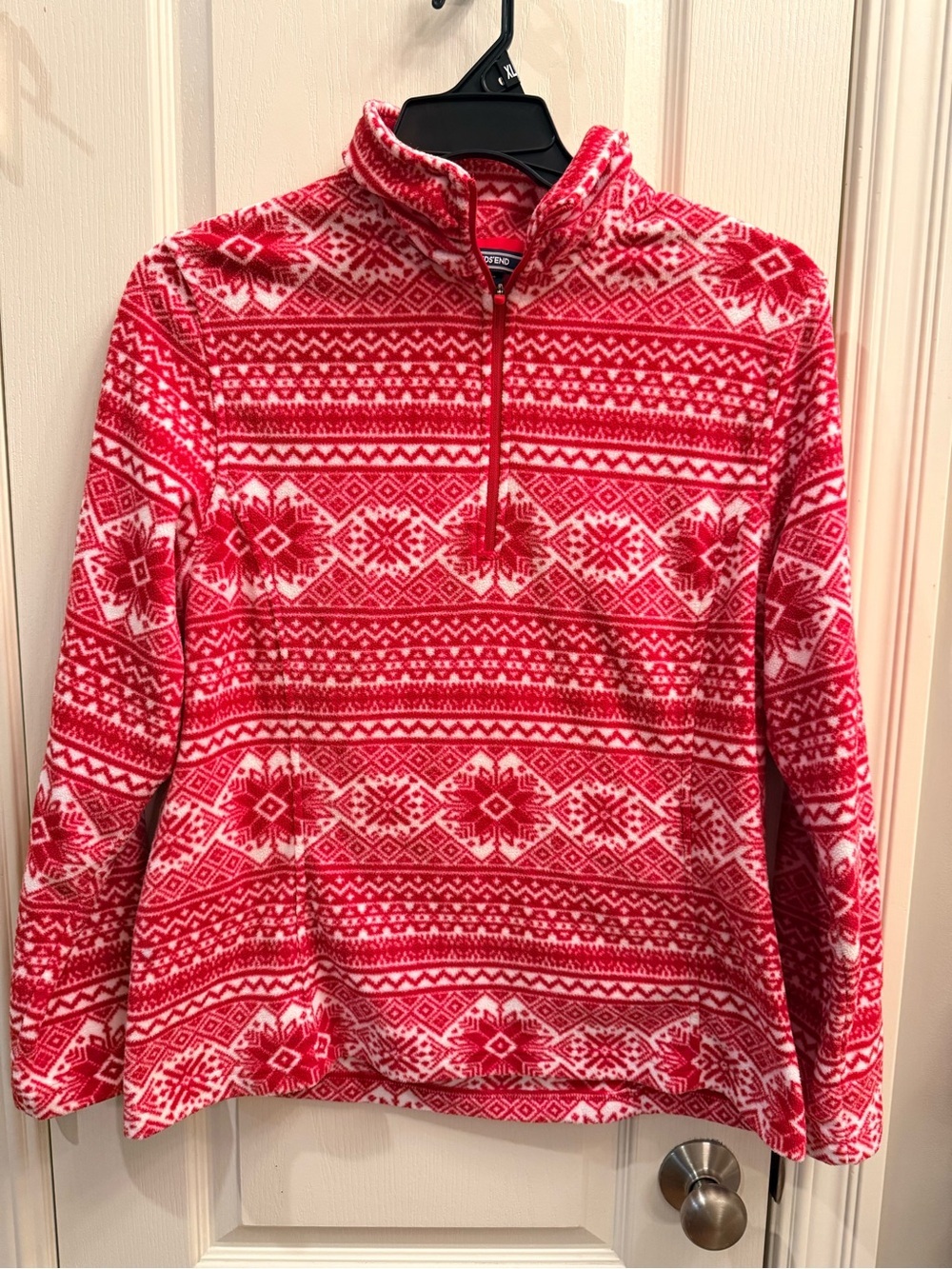 Lands end Red & White snowflake Half-Zip Fleece Pullover. Size Large